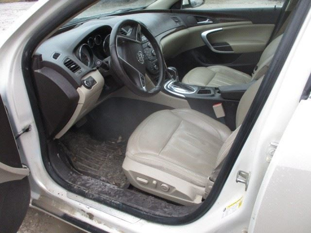 Driver Left Corner/Park Light Fog-driving Fits 11-13 REGAL 1619810