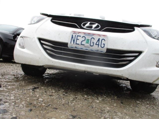Grille Sedan Center Lower With Chrome Bars Fits 11-13 ELANTRA 1590349