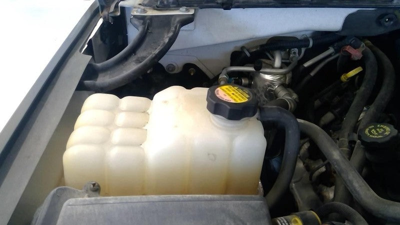 Coolant Reservoir Classic Style Fits 99-07 SIERRA 2500 PICKUP 1876085