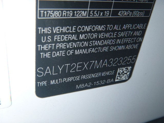 VELAR     2021 Door Trim Panel Rear 1611748