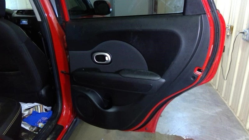 SOUL      2016 Door Trim Panel Rear 2024052
