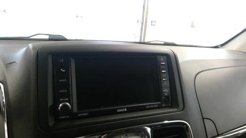 Audio Equipment Radio Receiver Radio With 6.5" Screen Fits 12-20 CARAV