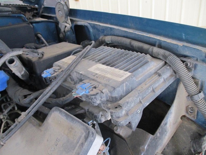 Passenger Front Knee Classic Style 2 Door Fits 97-00 TAHOE 2067985