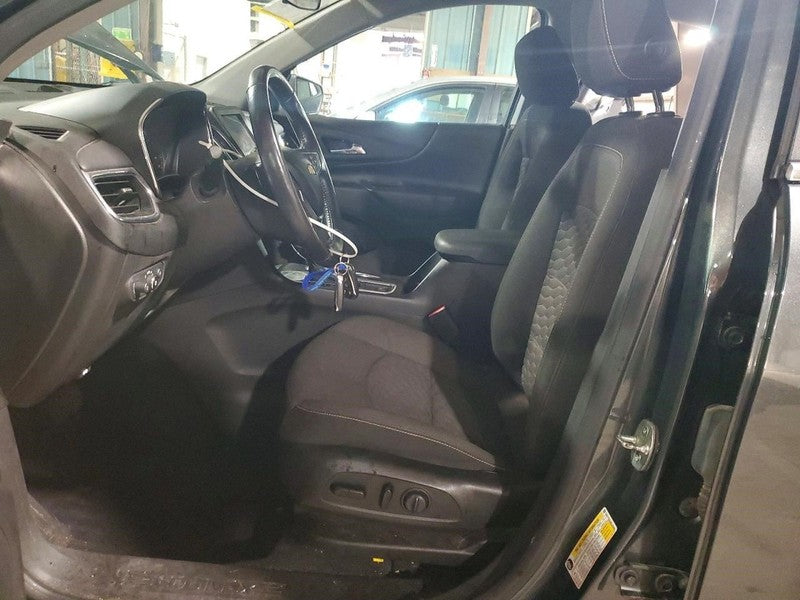 EQUINOX   2021 Glove Box 1936697