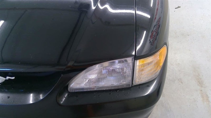 Passenger Right Front Knee 8 Cylinder With ABS Fits 96 MUSTANG 1711989