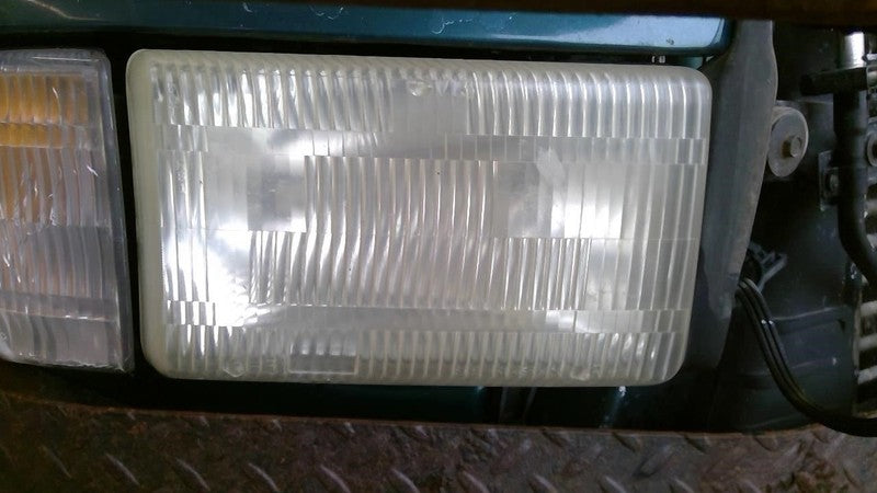 Passenger Headlight Without Sport Model Fits 94-02 DODGE 2500 PICKUP 1