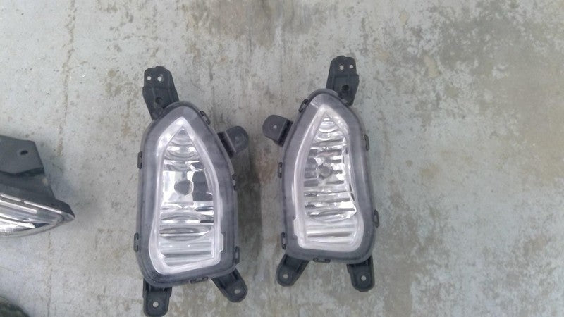Passenger Corner/Park Light Fog-driving Fits 18-21 KONA 1950635