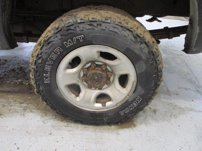 RAM2500   2004 Fuel Filler Door 1886392