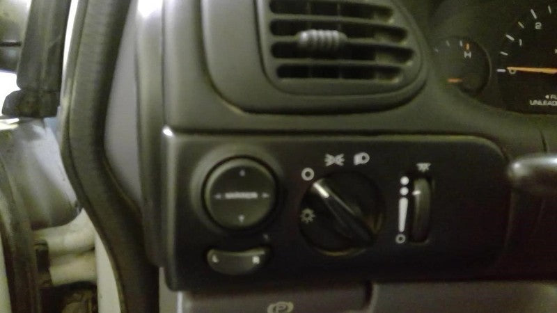 CARAVAN   2000 Dash/Interior/Seat Switch 1886237