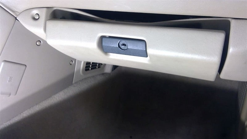 Z3        1997 Glove Box 1705154