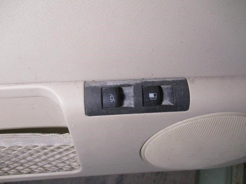 BEETLE    2009 Front Door Switch 1735625