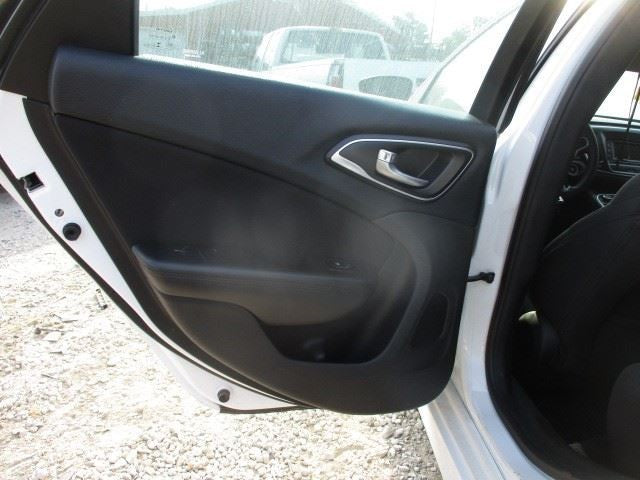 200       2016 Door Trim Panel Rear 1600173