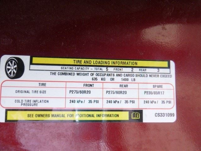 Console Front Floor Bucket Seats Fits 10-12 DODGE 2500 PICKUP 1618751