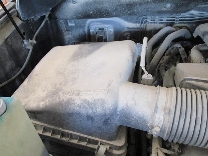 TUNDRA    2013 Glove Box 1680712