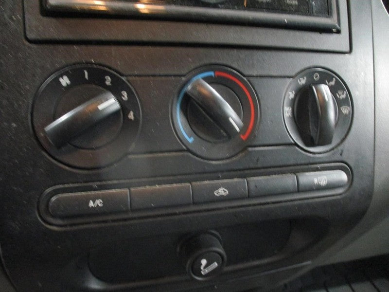 Temperature Control With AC Fits 04-08 FORD F150 PICKUP 1864767