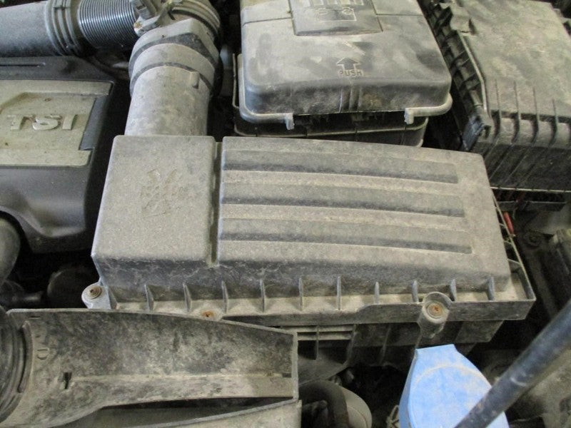 Seat Belt Front Bucket Seat Driver Retractor Fits 09-13 TIGUAN 1729602