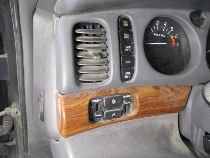 LESABRE   2002 Dash/Interior/Seat Switch 1996574