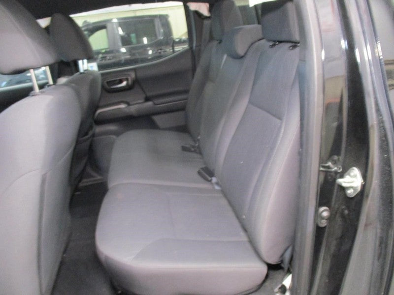 TACOMA    2018 Seat Rear 2011016