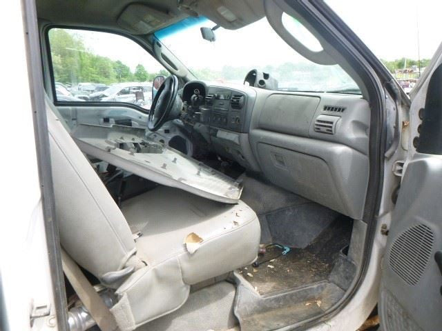F450SD    2006 Front Door Glass 1384168