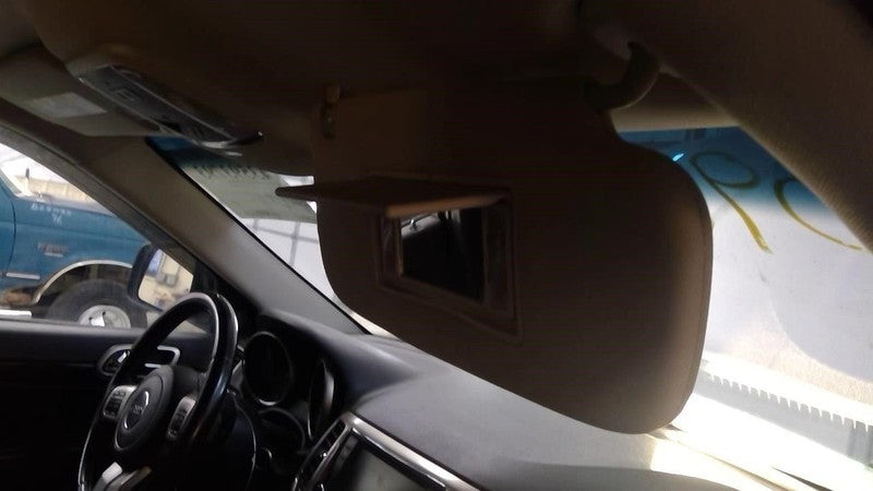 Passenger Right Sun Visor With Illumination Fits 11-25 DURANGO 1736307