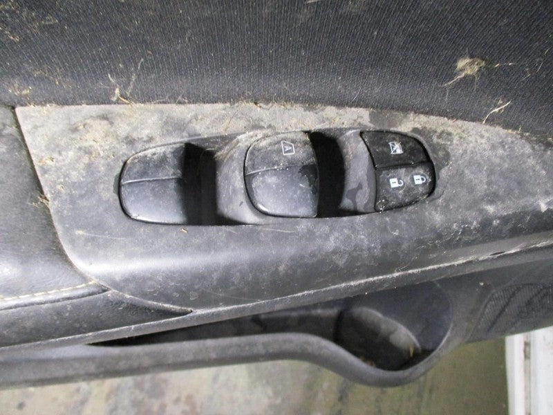 Starter Motor MR20DE Fits 13-21 NV200 1709831
