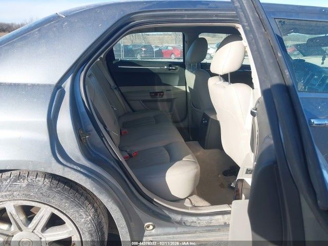 Chrysler 300C 2006 Headrest Used 5361