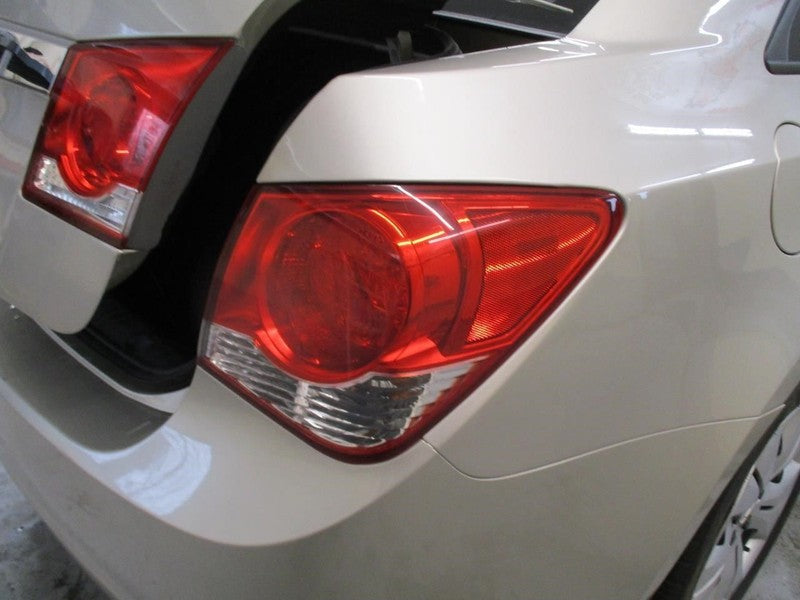 Passenger Tail Light VIN P 4th Digit Limited Fits 11-16 CRUZE 1858019
