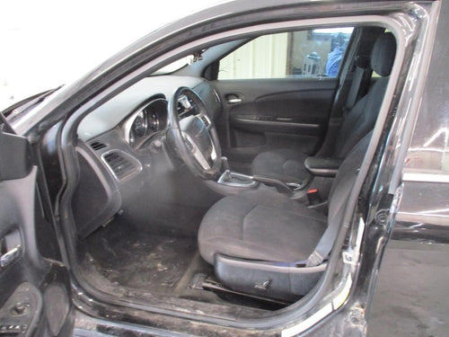 200       2013 Dash Bezel 1882073