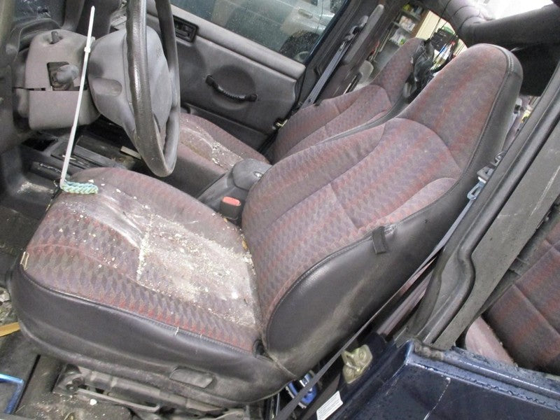 Driver Front Seat Bucket Manual Cloth Fits 00-02 WRANGLER 2012889