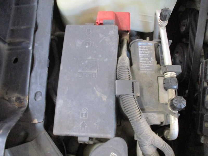Seat Belt Front 60/40 Seats Driver Buckle Fits 02-05 LESABRE 1996494