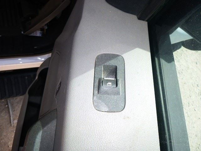 F350SD    2020 Front Door Switch 1658449