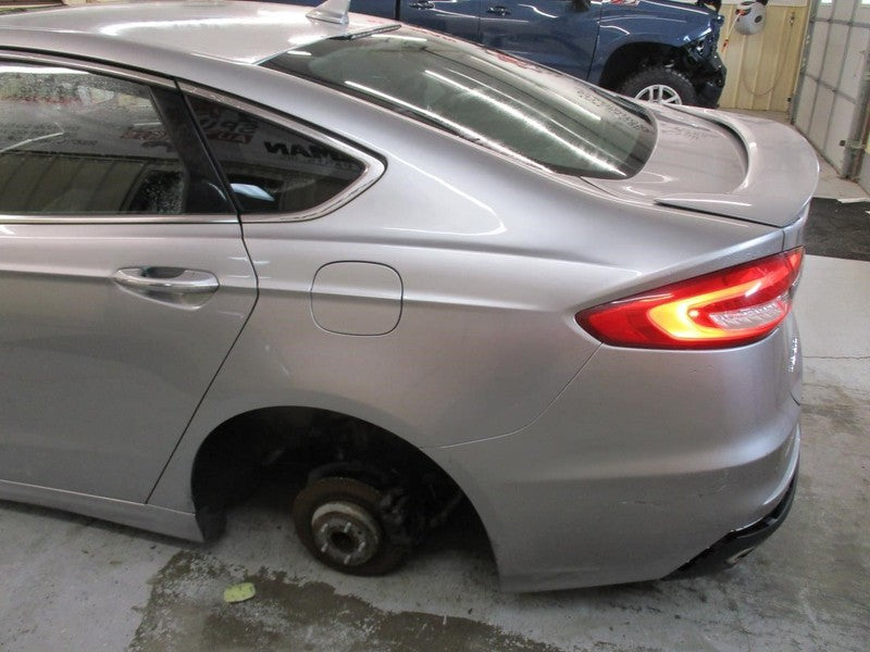 FUSION    2020 Glove Box 1682850