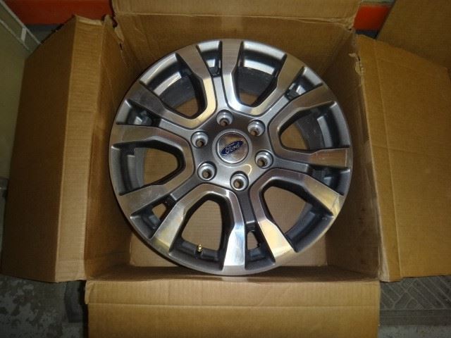Wheel 18x8 Aluminum 6 U Spoke Center In Gray Fits 19-23 RANGER 1137774