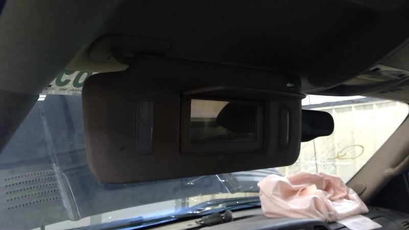 Driver Sun Visor With Illumination Fits 07-14 SIERRA 2500 PICKUP 19051