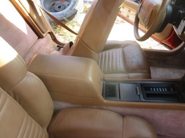 REATTA    1990 Console Front 1612592