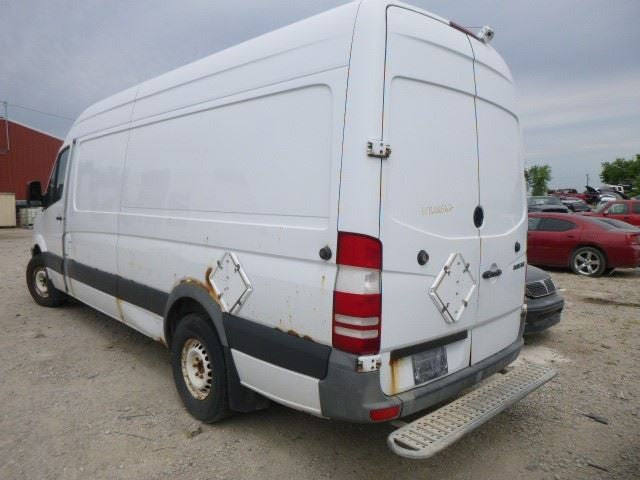 Steering Gear/Rack ID 9064600400 Fits 10-18 MERCEDES SPRINTER 2500 190