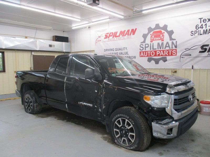 TUNDRA    2015 Owners Manual 1705052