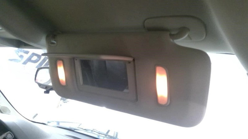 Passenger Right Sun Visor Illuminated Fits 07-14 ESCALADE 1909631