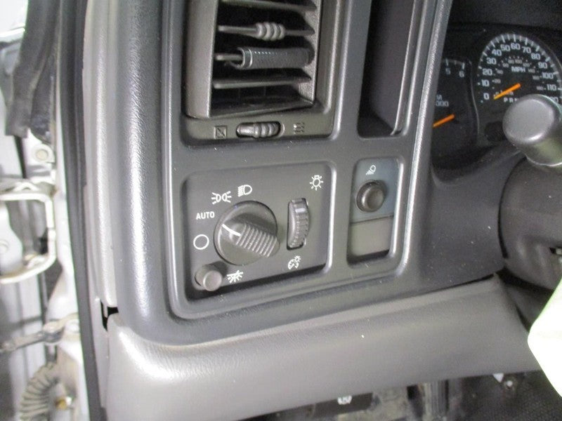 SILVRDO15 2006 Dash/Interior/Seat Switch 1742328