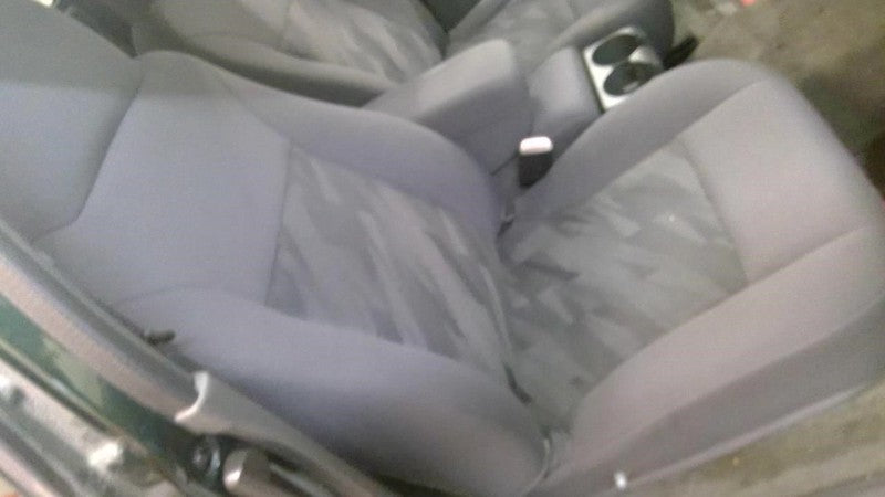 Passenger Front Seat Bucket And Bench Split Seat Fits 04-05 CANYON 193