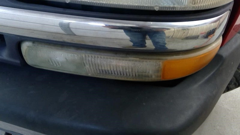 Driver Corner/Park Light Park Lamp-turn Signal Fits 00-06 SUBURBAN 150