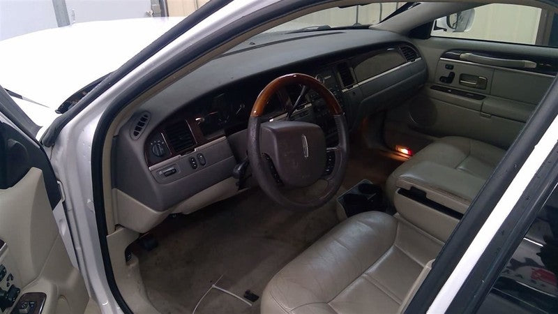 Power Steering Pump Fits 03-11 LINCOLN & TOWN CAR 1909779