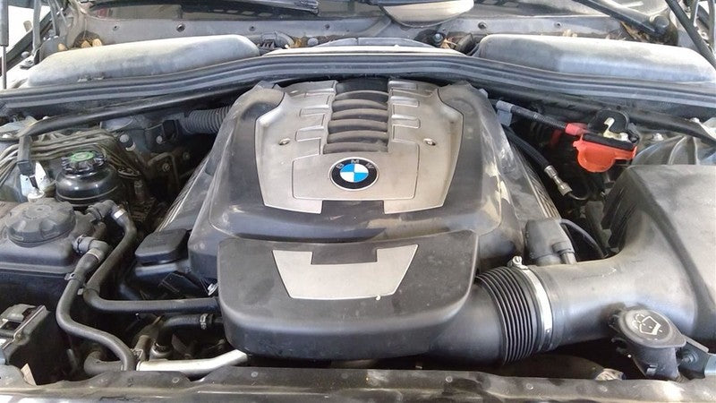 Driver Headlight With Xenon HID Fits 05-07 BMW 525i 1684138