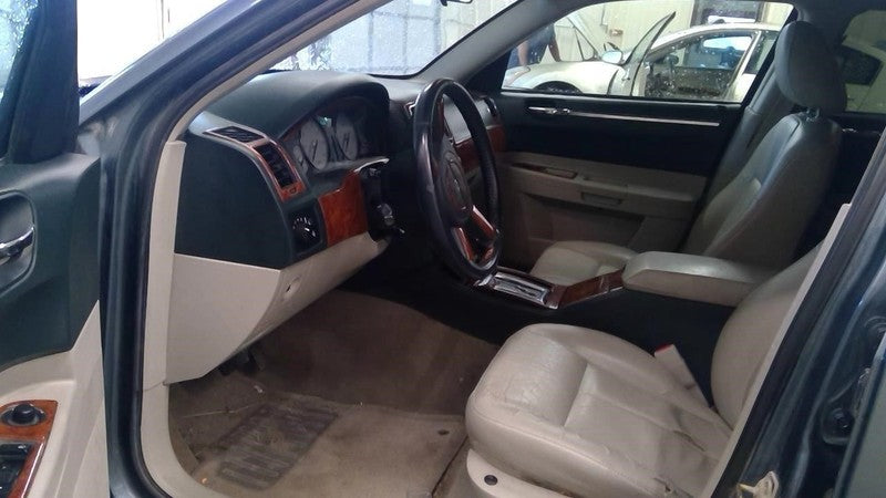 Driver Left Front Door Glass Fits 05-10 300 1888883