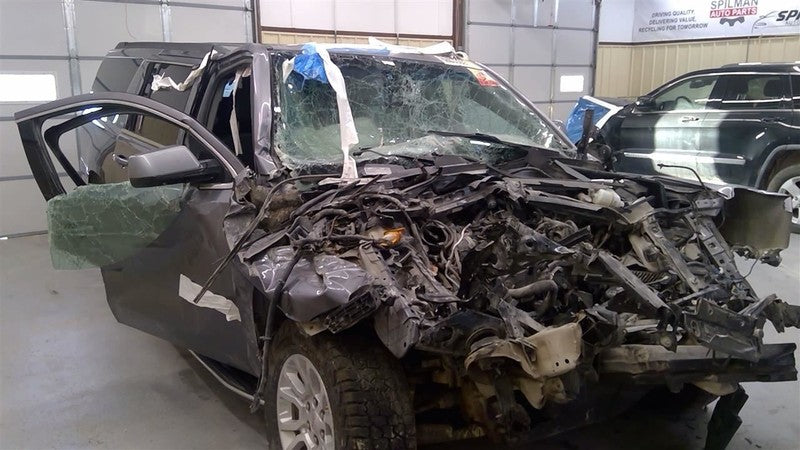 Wheel 18x8-1/2 12 Spoke Opt Uhn Fits 15-20 YUKON 1929709