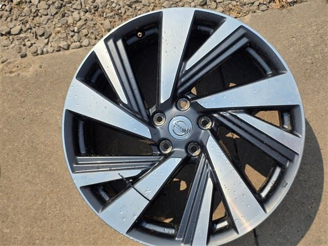 Wheel 20x7-1/2 Alloy Machined Face Painted Pockets Fits 15-18 MURANO 1