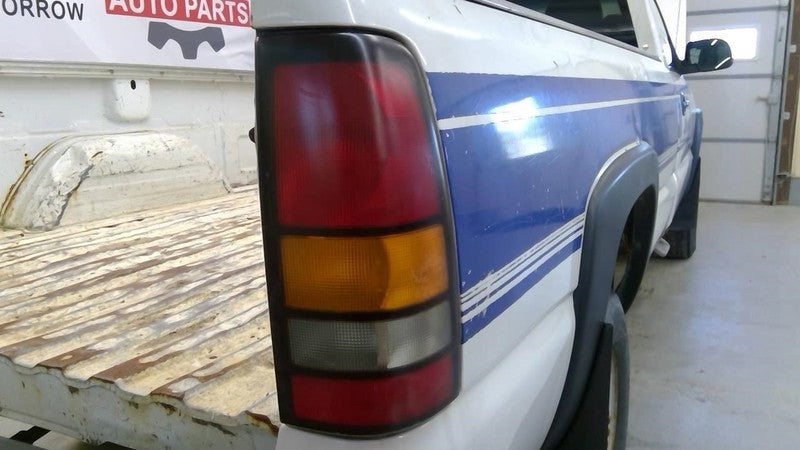 Rear Axle Classic Style Creased Door Skin Fits 99-07 SIERRA 2500 PICKU