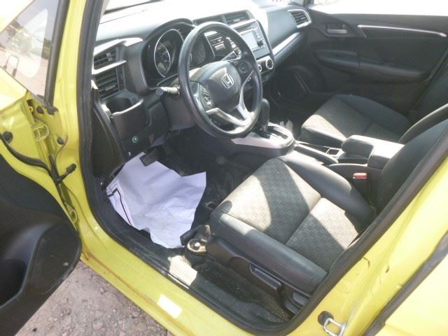 FIT       2016 Glove Box 1521122