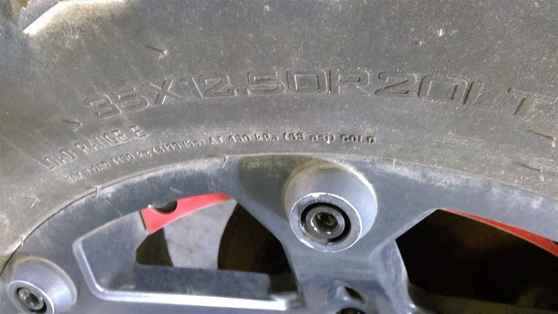 Rear Axle Fits 03-05 HUMMER H2 1627537