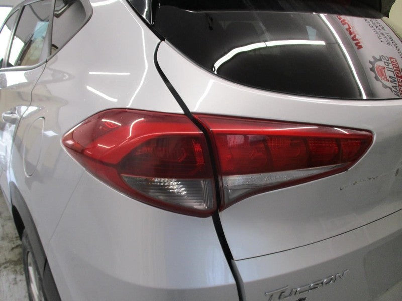Driver Tail Light Incandescent Liftgate Mounted Fits 16-18 TUCSON 1889